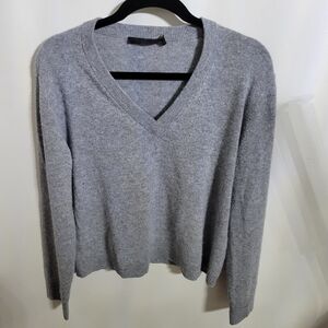 Jenni Kayne Flynn 100% Cashmere Gray V-neck Sweater, Size S